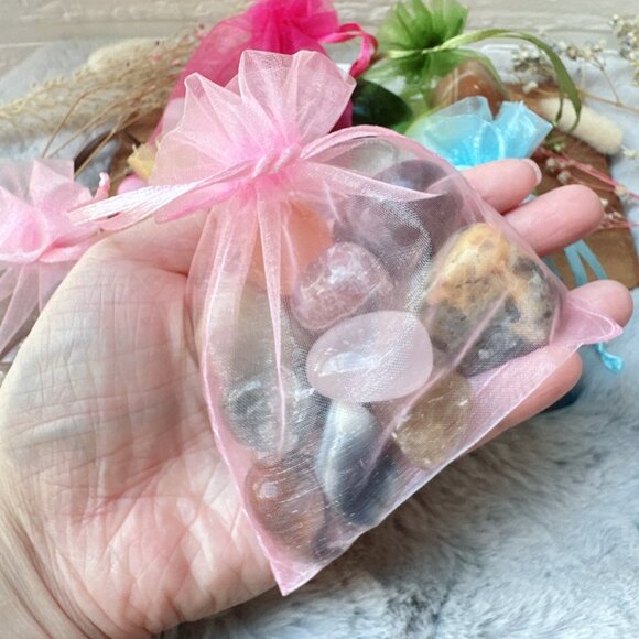 1/2 lb Discounted Imperfect Misfit Crystal Tumbles Bag - Picture 3 of 5